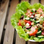 Salad with canned mussels